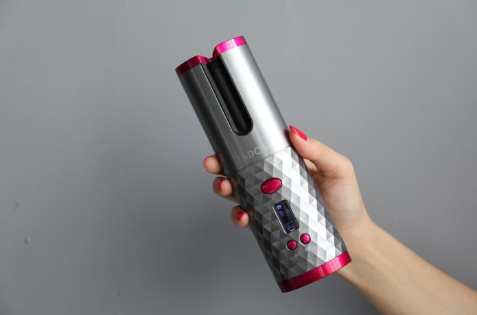 Cordless Automatic Hair Curler | Indiegogo