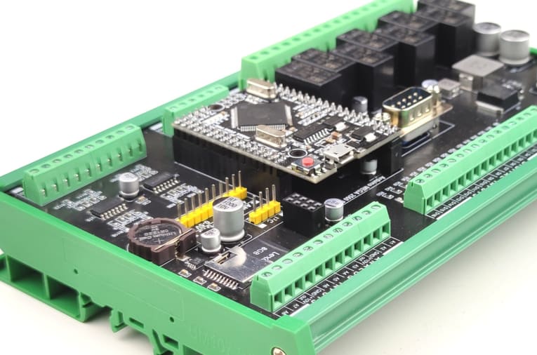 Fully-Featured Arduino MEGA 2560 compatible PLC