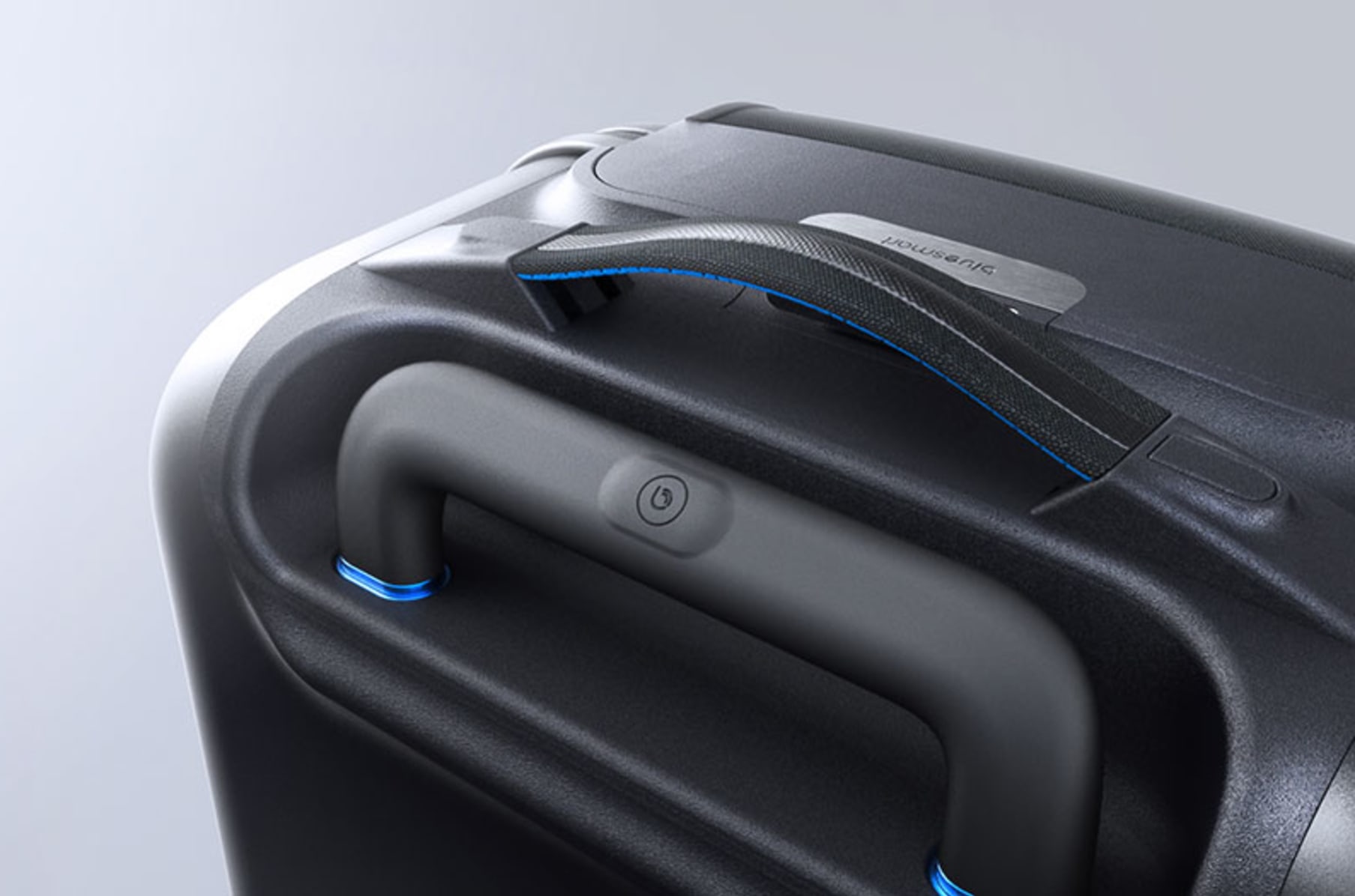Smart carryon online