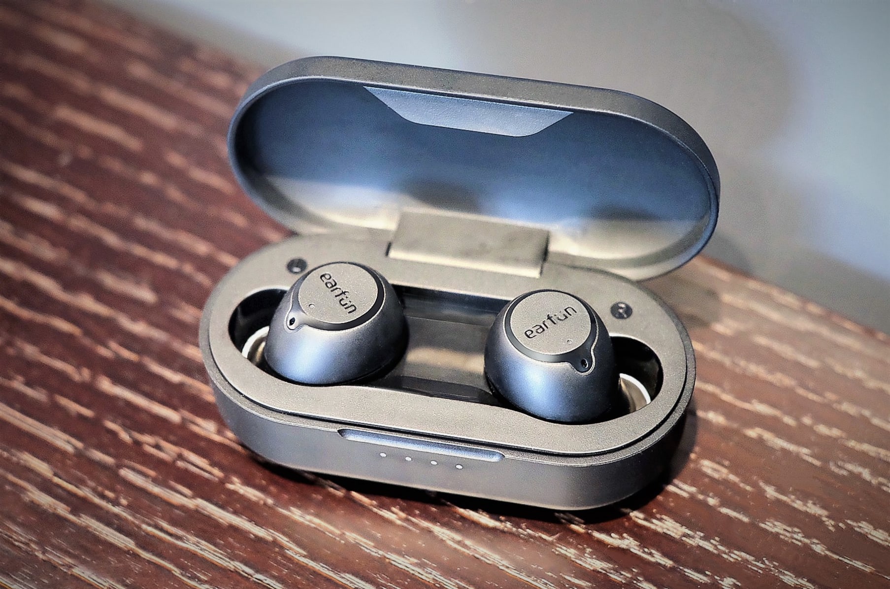 earfun free bluetooth 5.0 earbuds