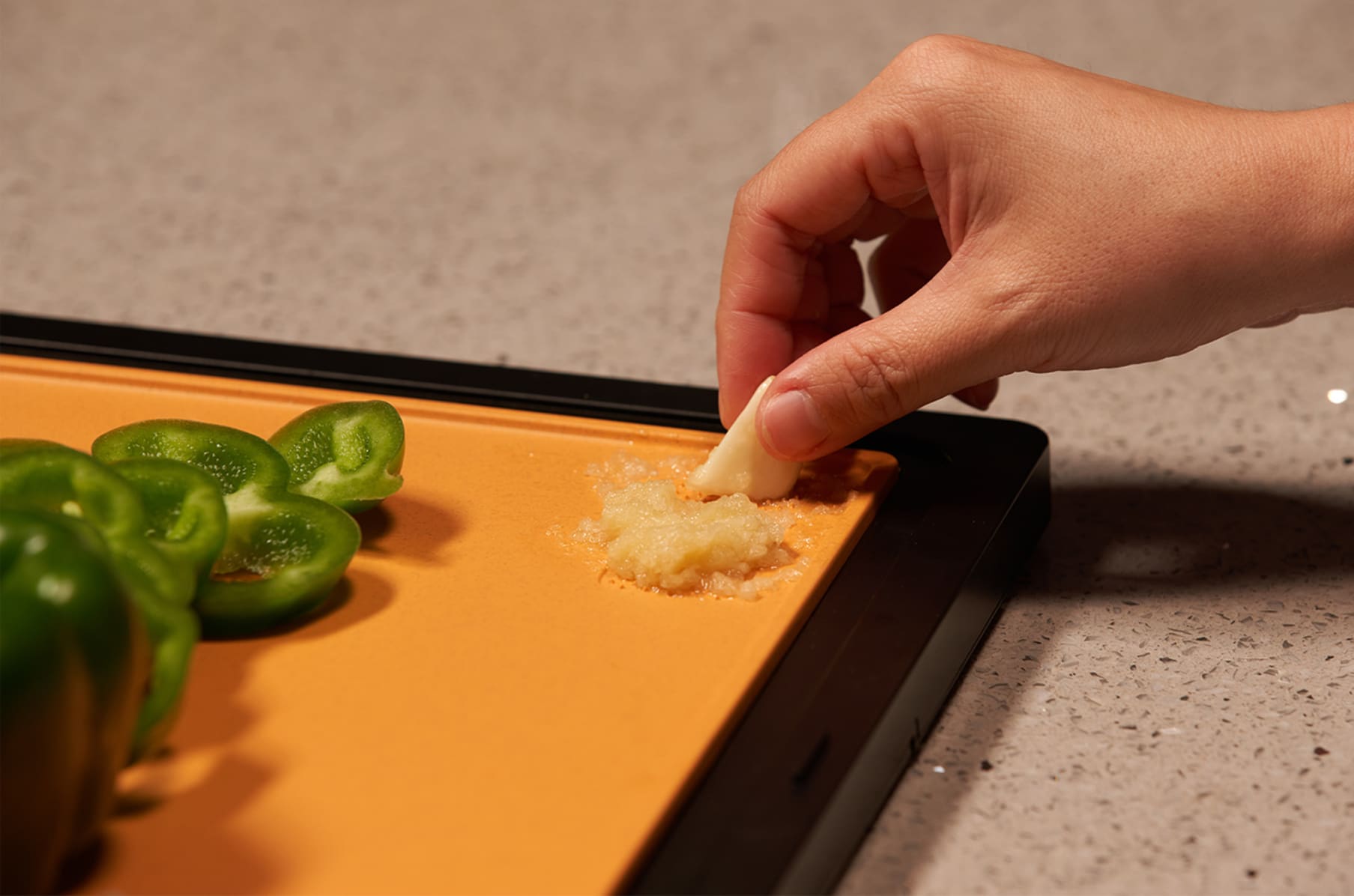 This Incredible Smart Cutting Board Has a Built-In Scale, Timer