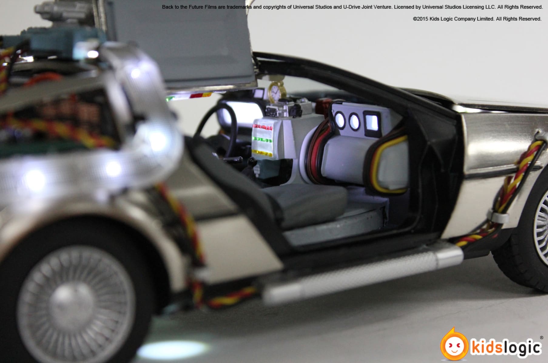 This Awesome 1/20 Scale DeLorean Time Machine That Levitates Is Really Hard  to Get - autoevolution