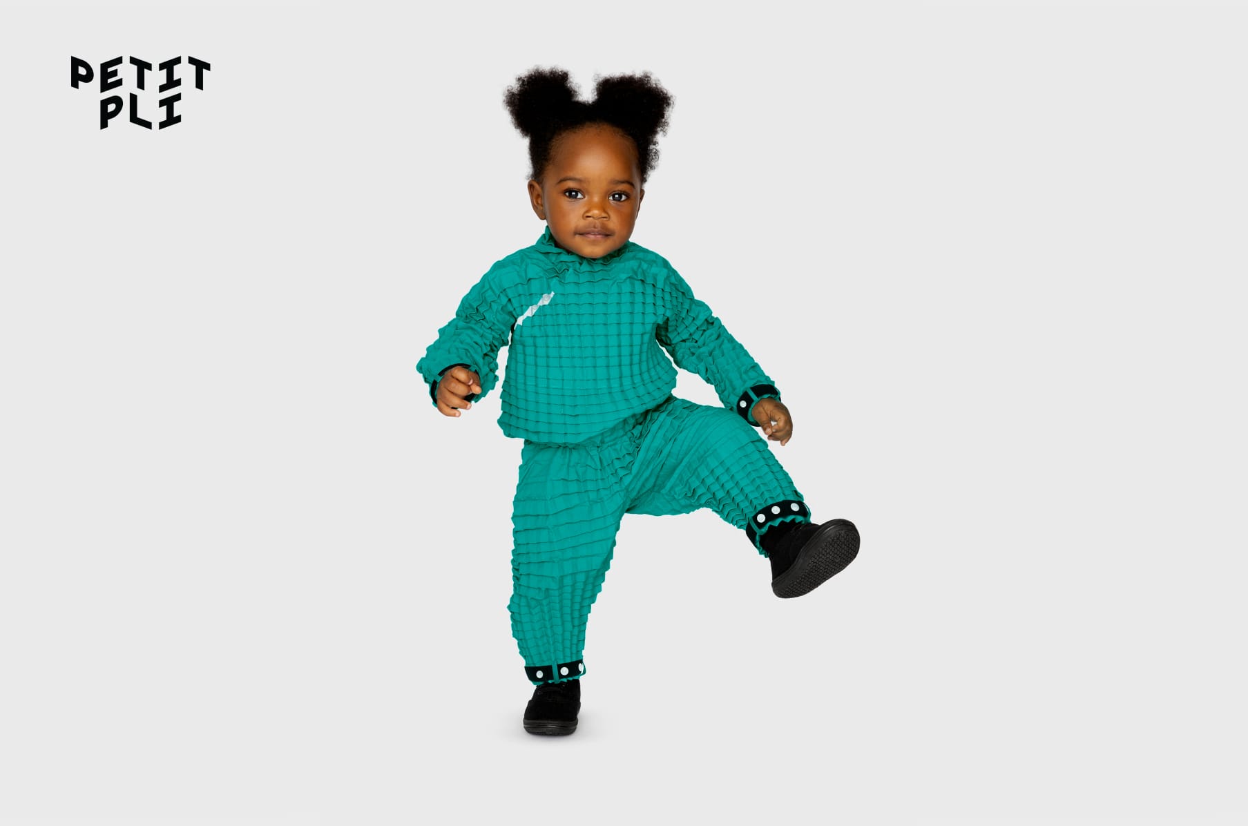 Petit Pli Clothes That Grow Indiegogo