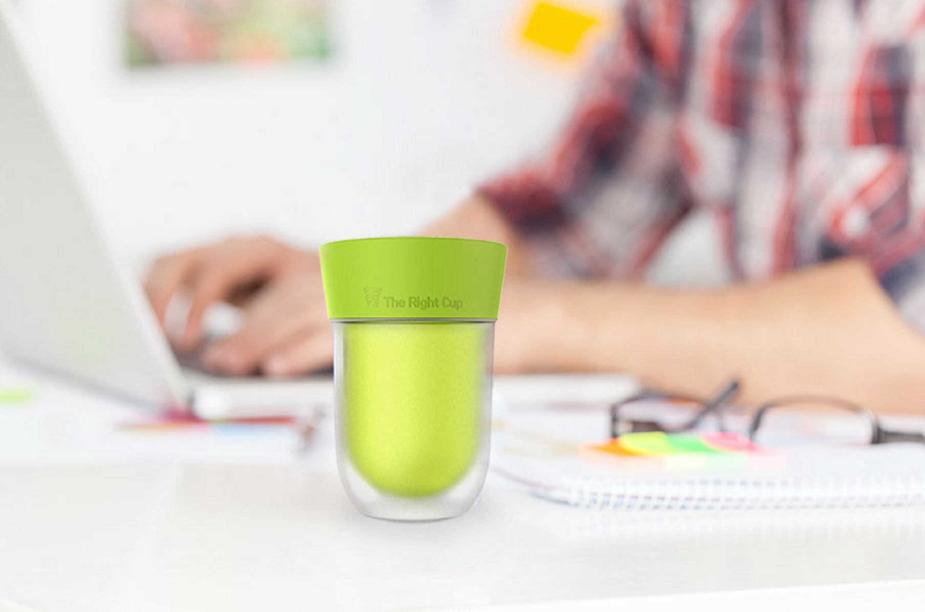 The Right Cup Trick Your Brain Drink More Water Indiegogo