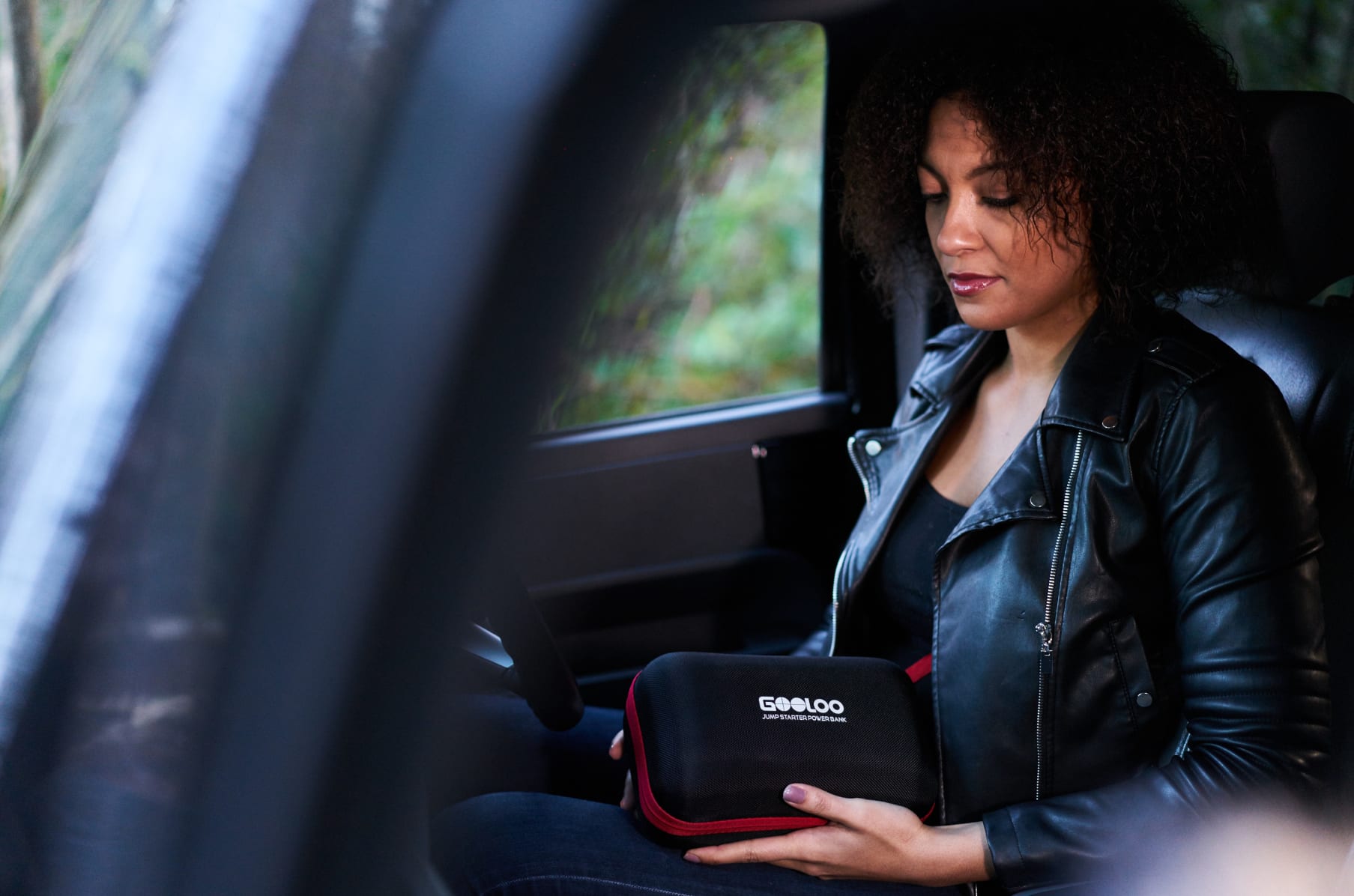 Gooloo World S Most Powerful Car Jump Starter Indiegogo