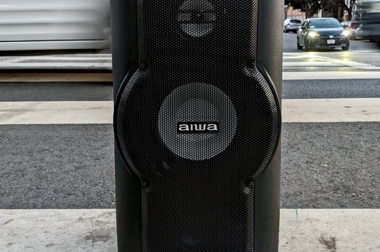 aiwa exos x8